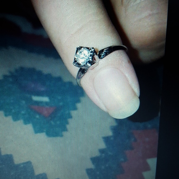 Round tiny cartel princess 18 k t h. G. E cubic zi - Picture 6 of 8